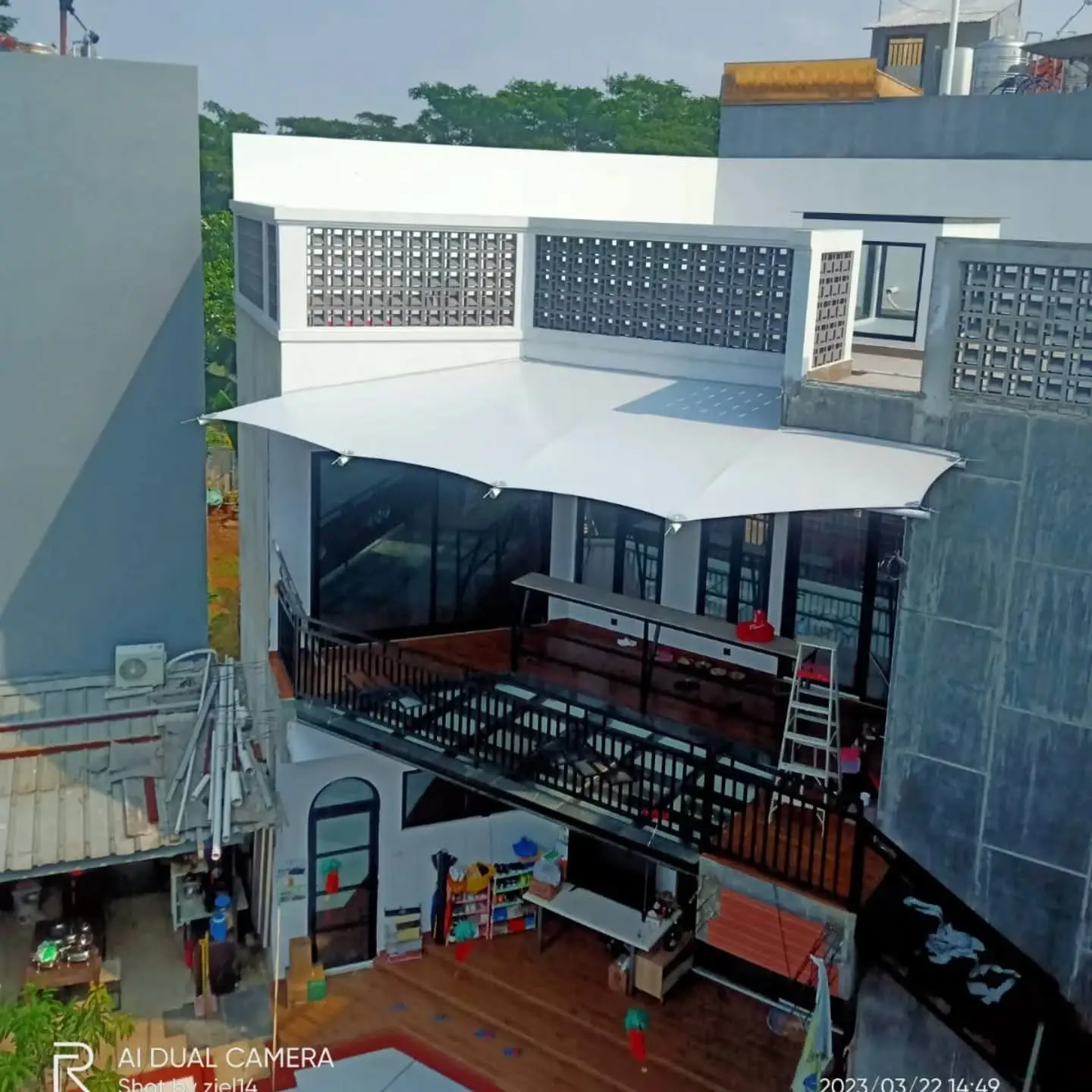 Kanopi Membran Jakarta Rooftop Modern